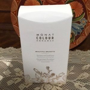 *flash sale*New monat beautiful brunette